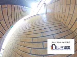 横須賀　山本　塗装　外壁　屋根　見積　相場　難　付着　サイディング　見分け　判別　判断　塗装　方法　点検　目安
