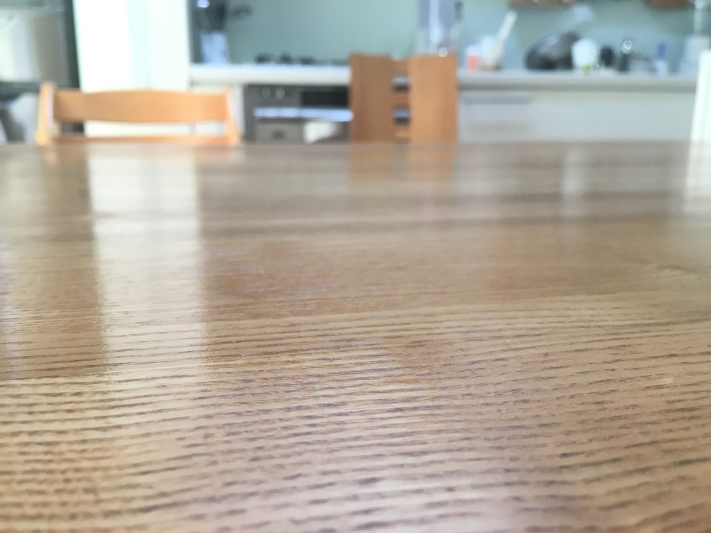 ペンキ屋さんのDIY－オイルフィニッシュのテーブル塗替え。 | 山本塗装