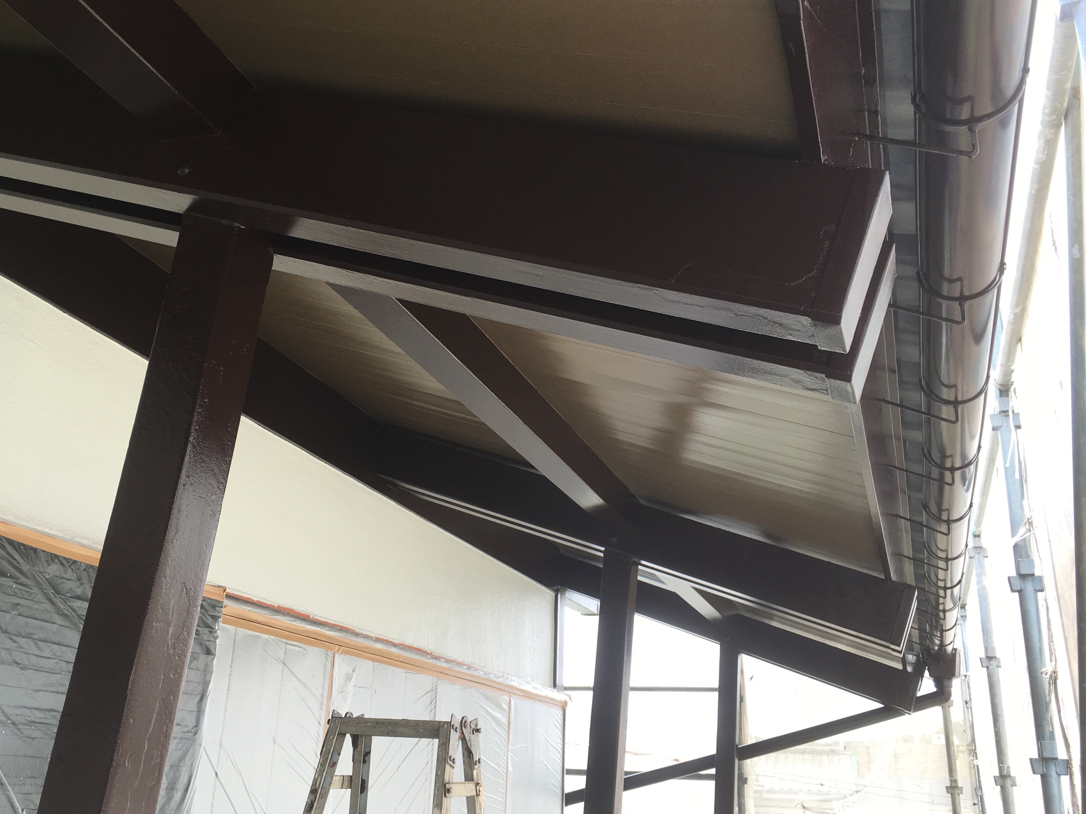 水性シリコン 木部には不適と書いてあるわけ 山本塗装