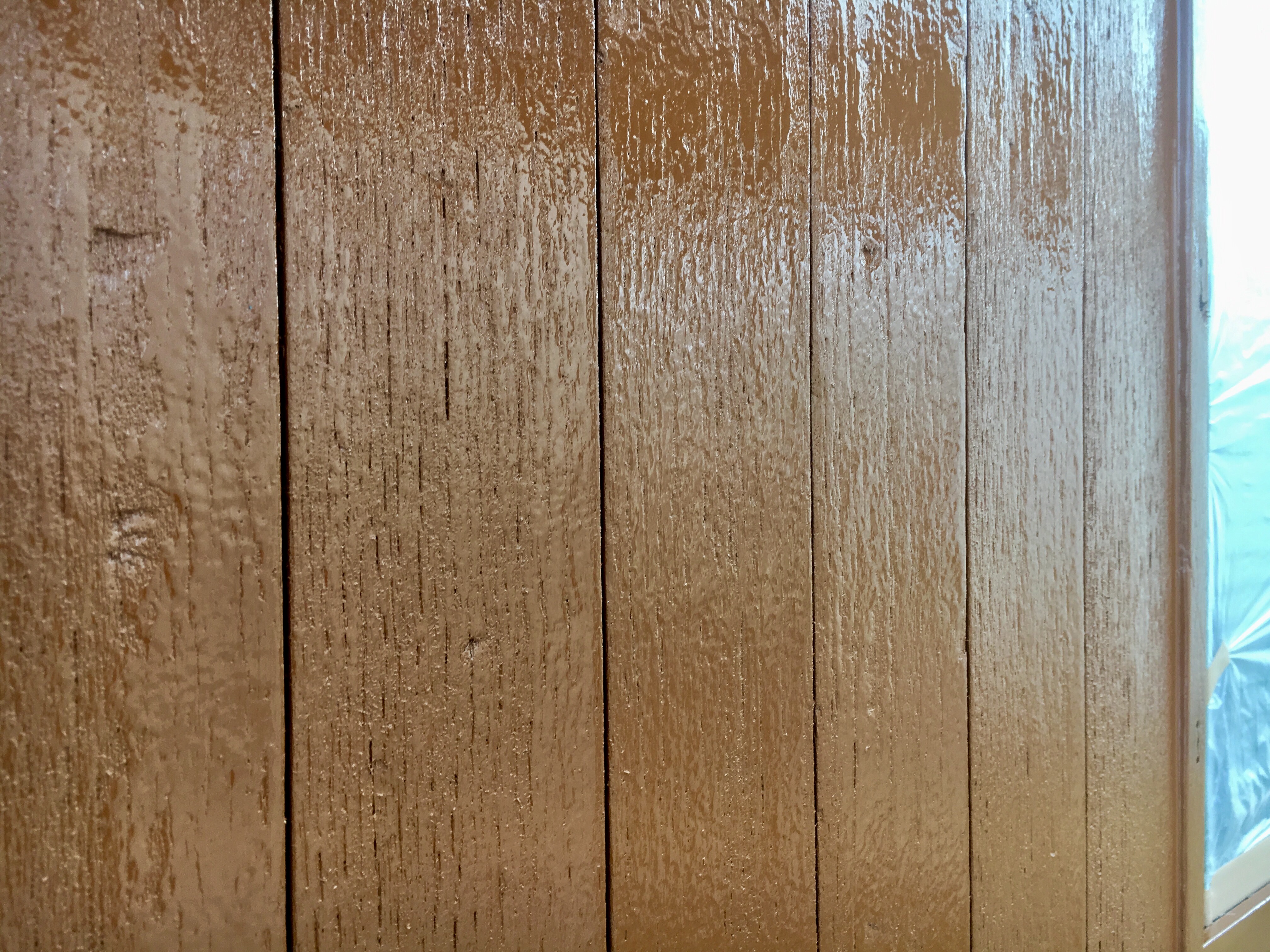 古くなった木の壁を塗る工夫 山本塗装 古くなった木の壁を塗る工夫 山本塗装